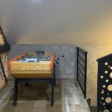 Дом отдыха Maison De Famille 10 Pers, Piscine Chauffee, Grand Jardin, Proche Le Mans - Fr-1-410-433